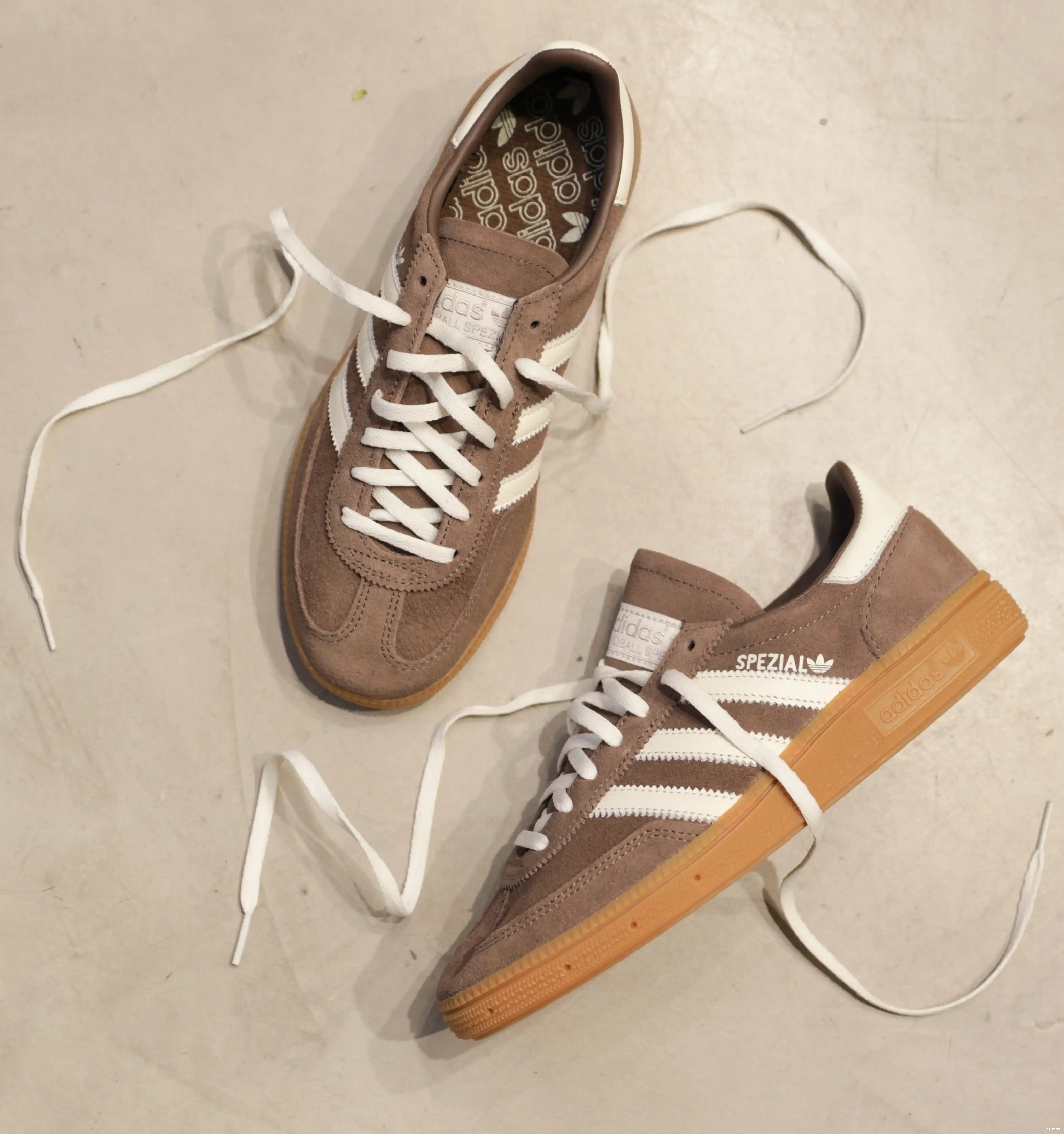 adidas Handball Strata Gum Spezial Earth W 0629